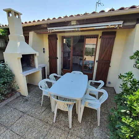Holiday home Pavillon Proche ~ Hameau Du Soleil *